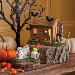 Peanuts Haunted House