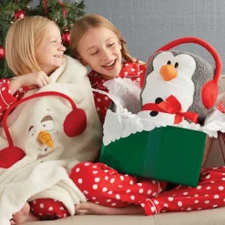Penguin Snowthrow